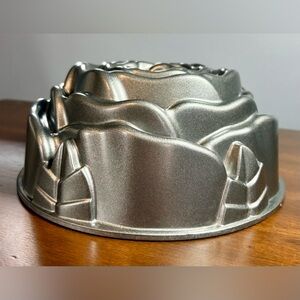 Nordic Ware Rose Bundt Cake Pan